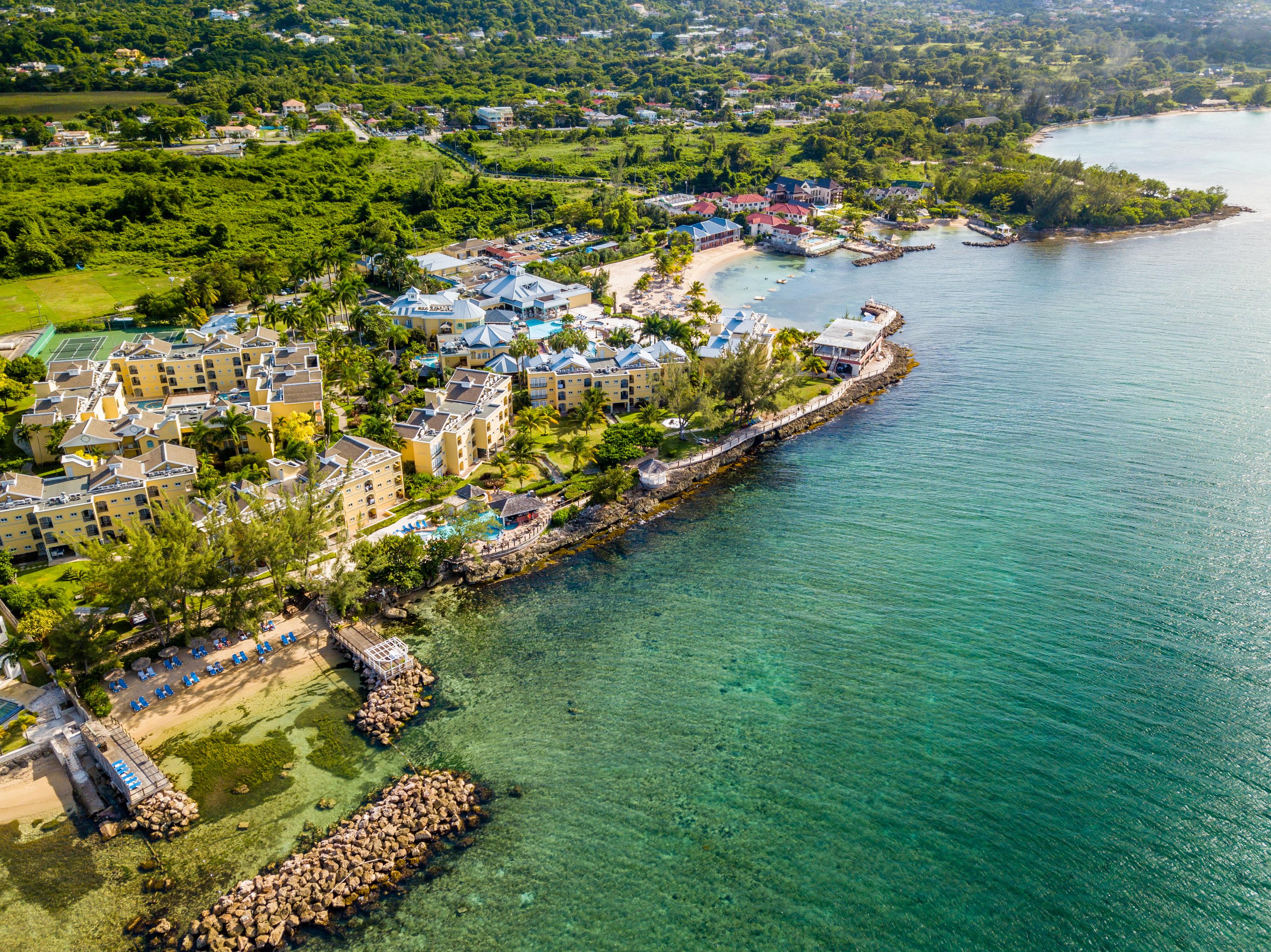 Jewel Paradise Cove Adult Beach Resort & Spa ランアウェイ・ベイ エクステリア 写真