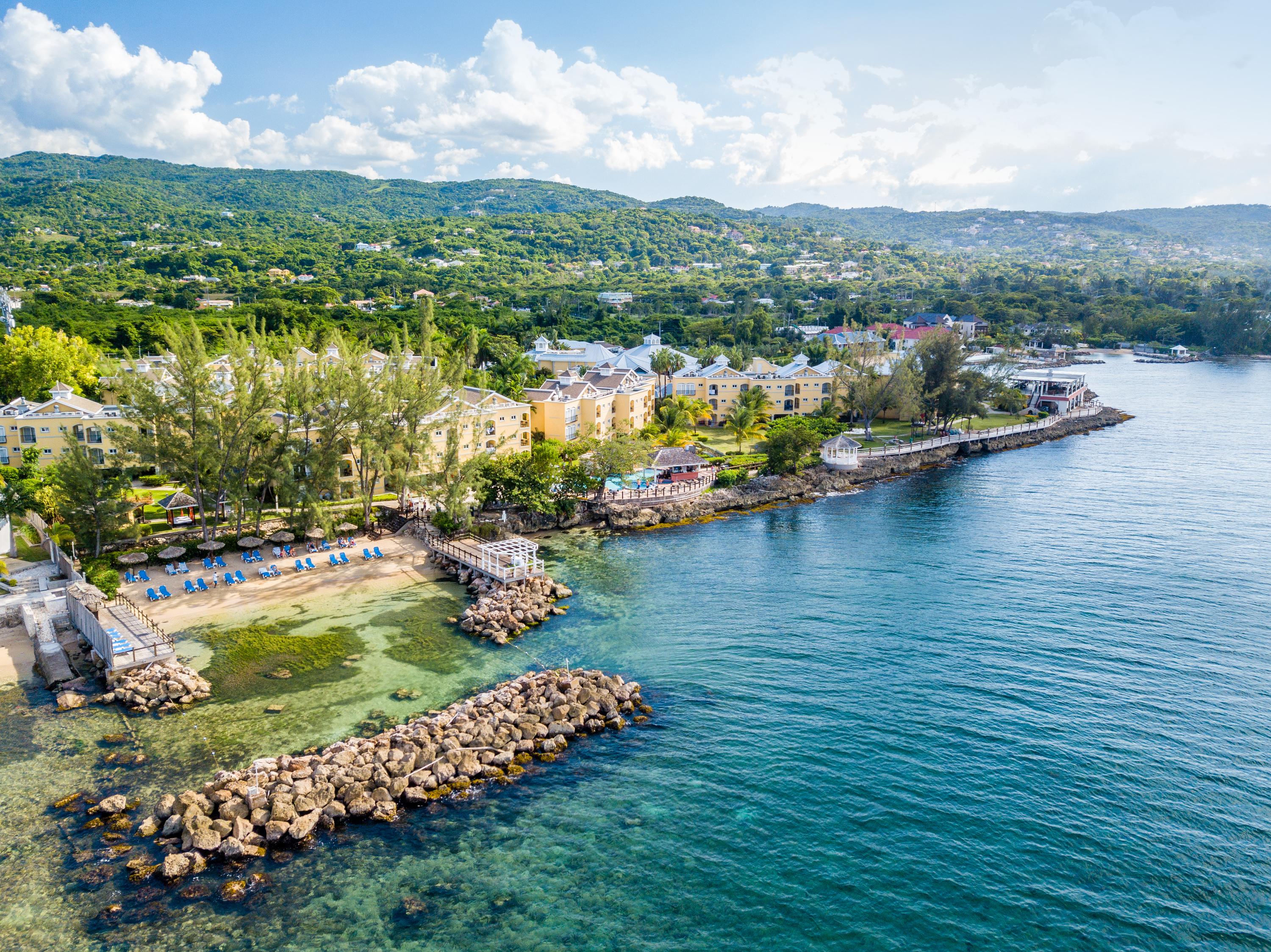 Jewel Paradise Cove Adult Beach Resort & Spa ランアウェイ・ベイ エクステリア 写真