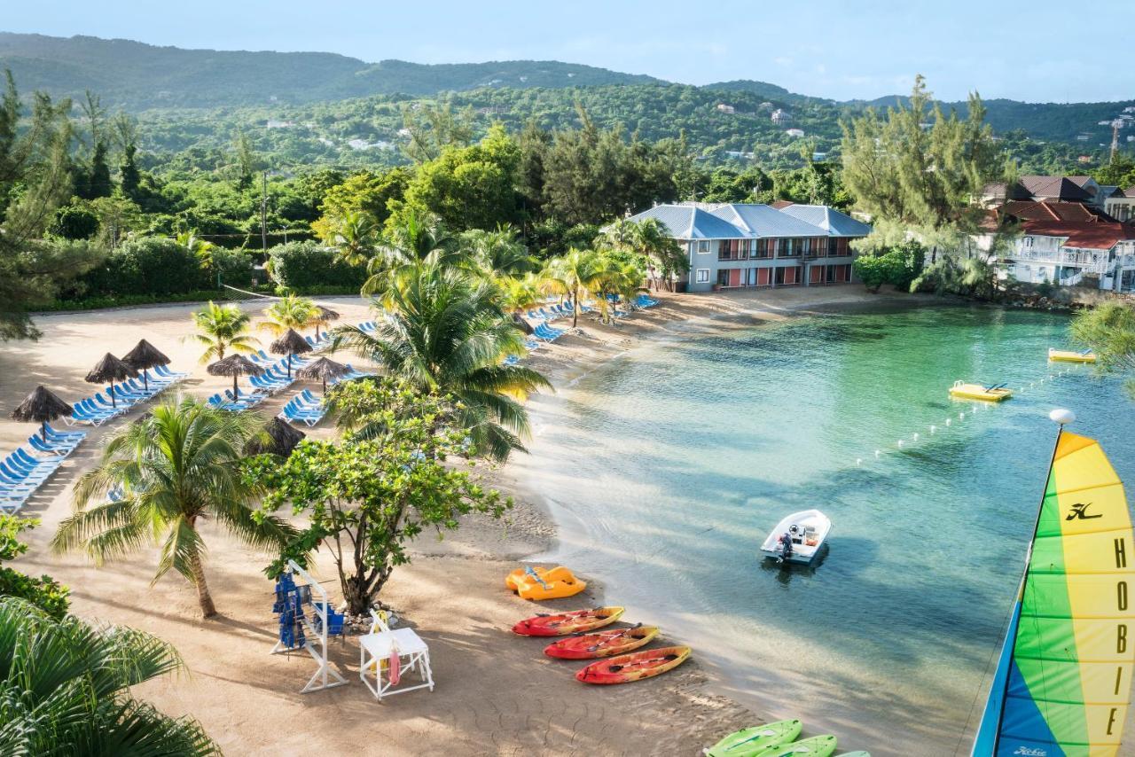 Jewel Paradise Cove Adult Beach Resort & Spa ランアウェイ・ベイ エクステリア 写真