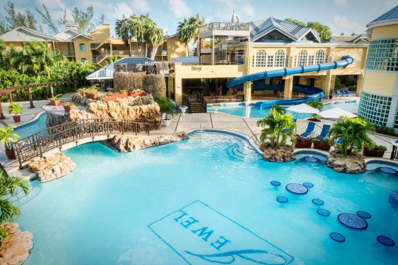 Jewel Paradise Cove Adult Beach Resort & Spa ランアウェイ・ベイ エクステリア 写真